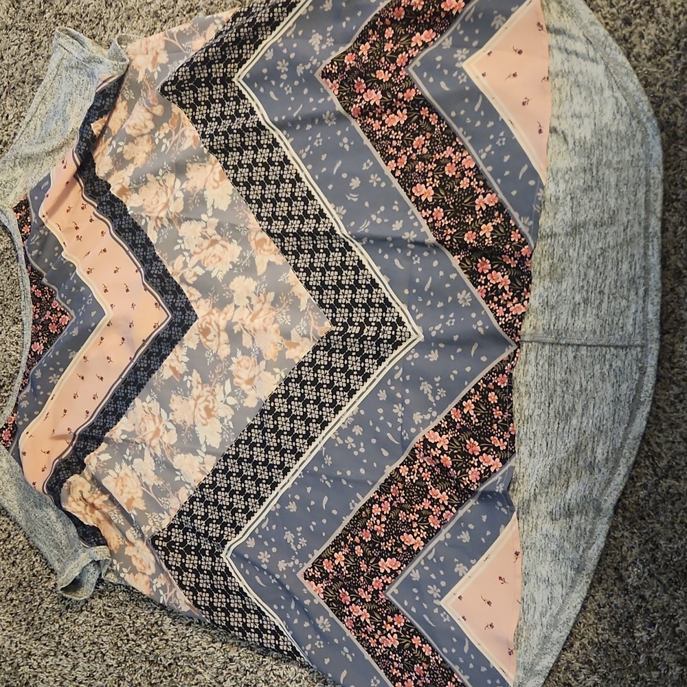 Gray Knit Top - Picture 2 of 3
